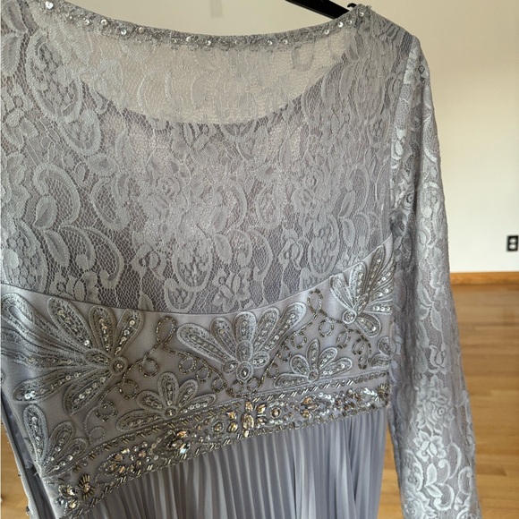 Long sleeve, lace Sue Wong evening gown - Picture 5 of 5